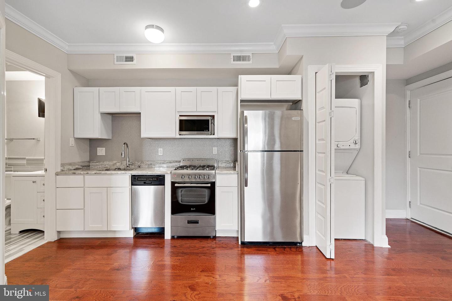 715 BELGRADE STREET Unit: 2F