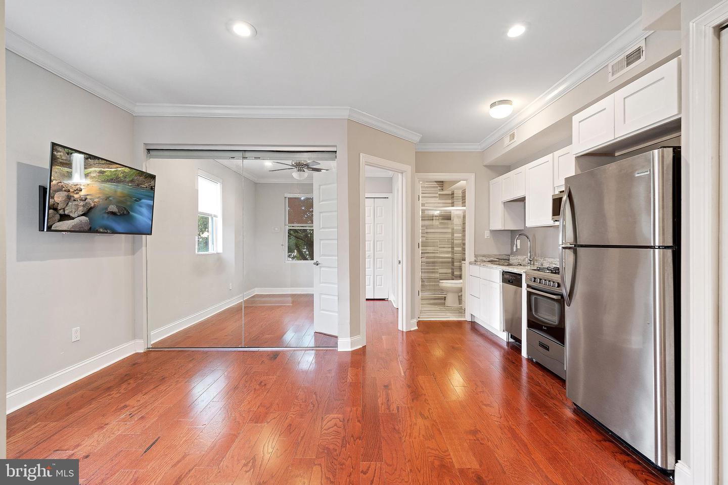 715 BELGRADE STREET Unit: 2F