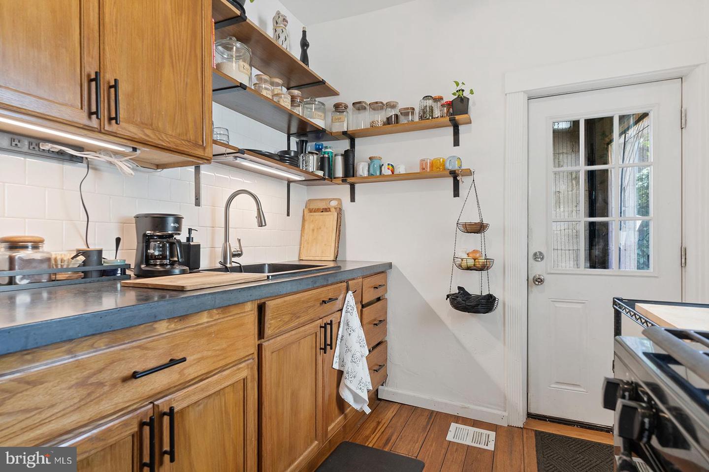 2646 N Howard STREET