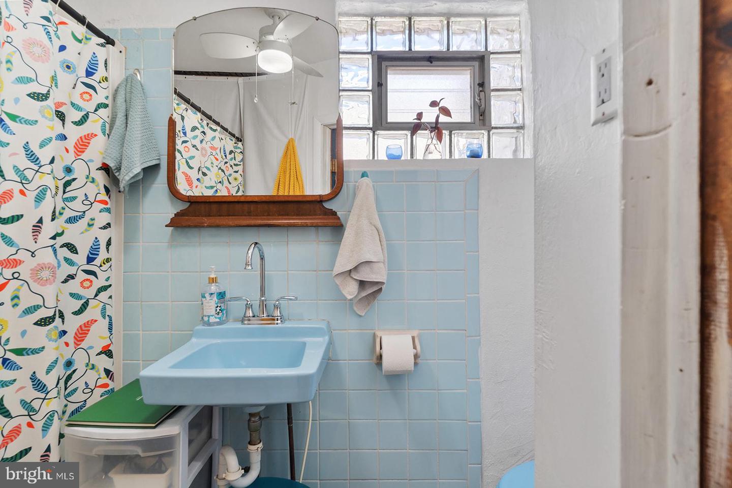 2646 N Howard STREET