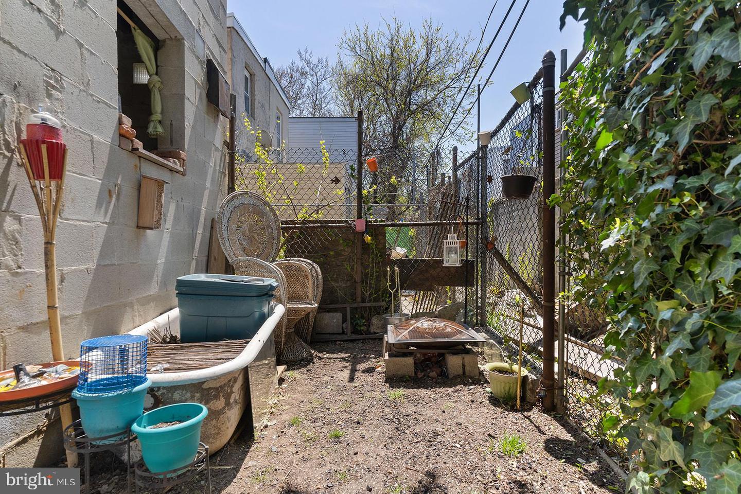 2646 N Howard STREET