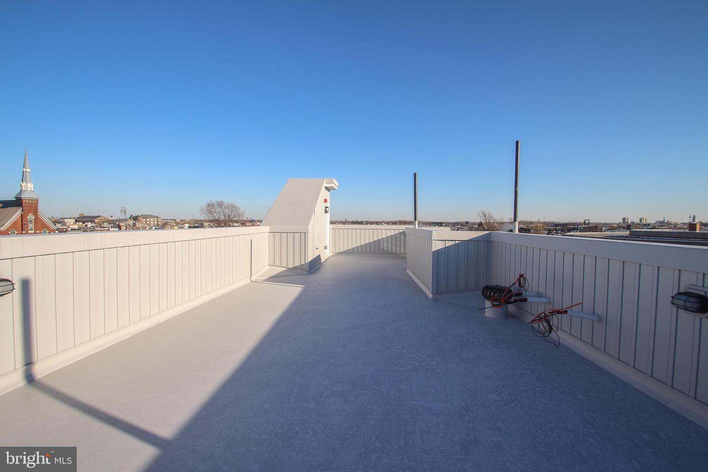 2423 Frankford AVENUE Unit: 3 (3RD FL FRONT)