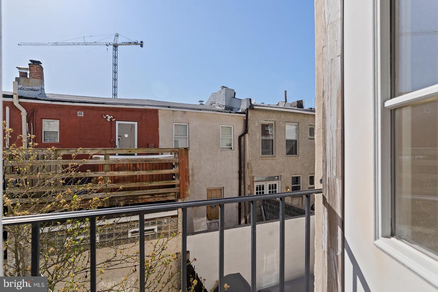 1114 LEOPARD STREET