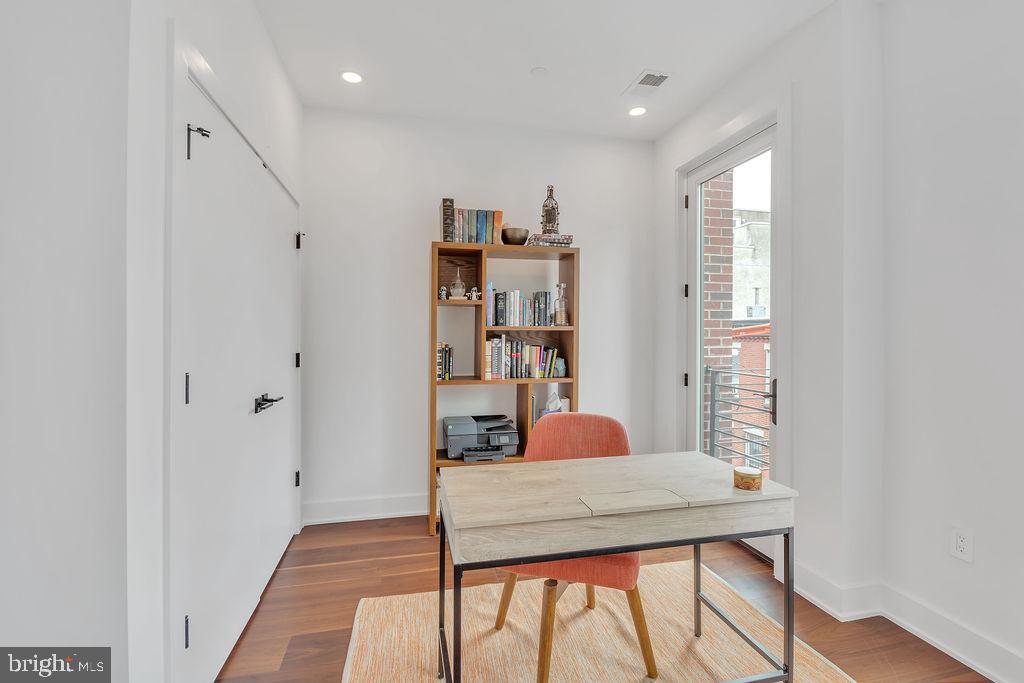 2108 Kimball STREET