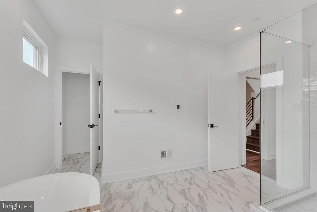 2108 Kimball STREET