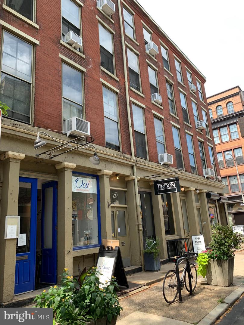 160-164 N 3RD STREET Unit: 160-2F