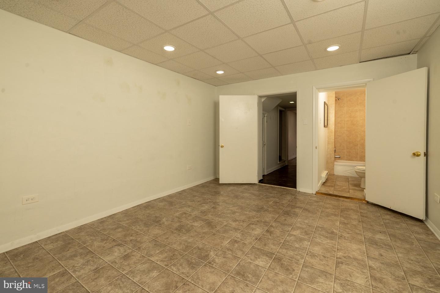 161 N 2ND STREET Unit: 1