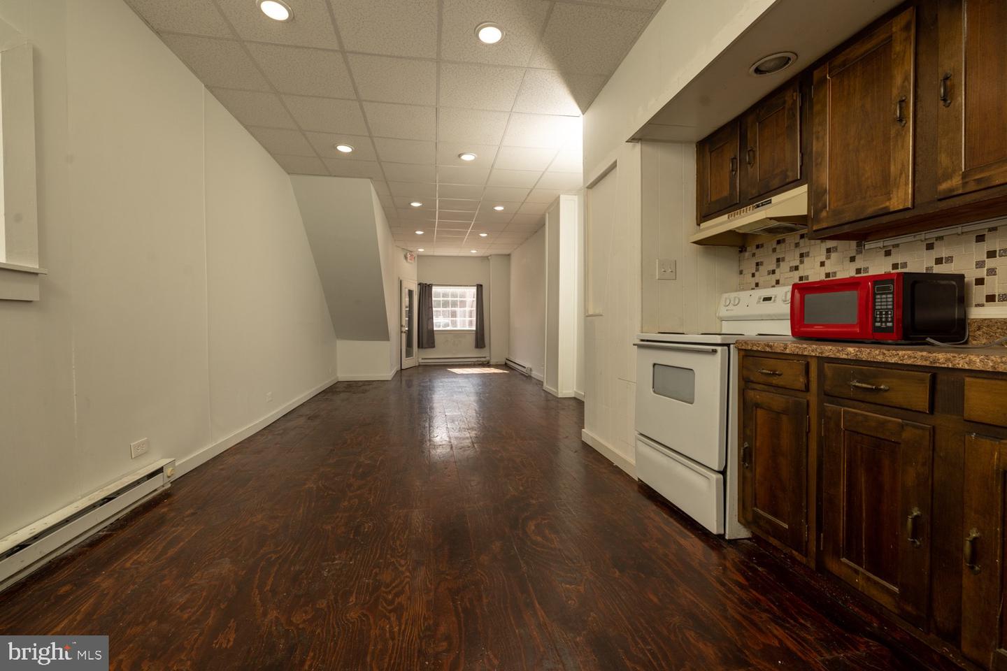 161 N 2ND STREET Unit: 1
