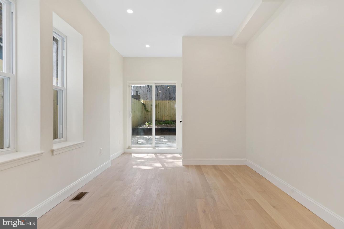 1644 N 6th STREET
