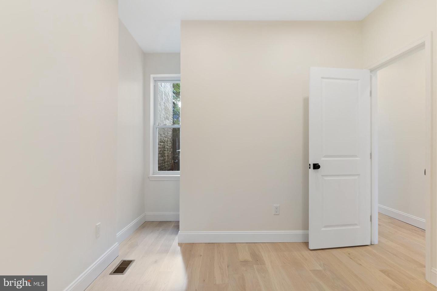 1644 N 6th STREET