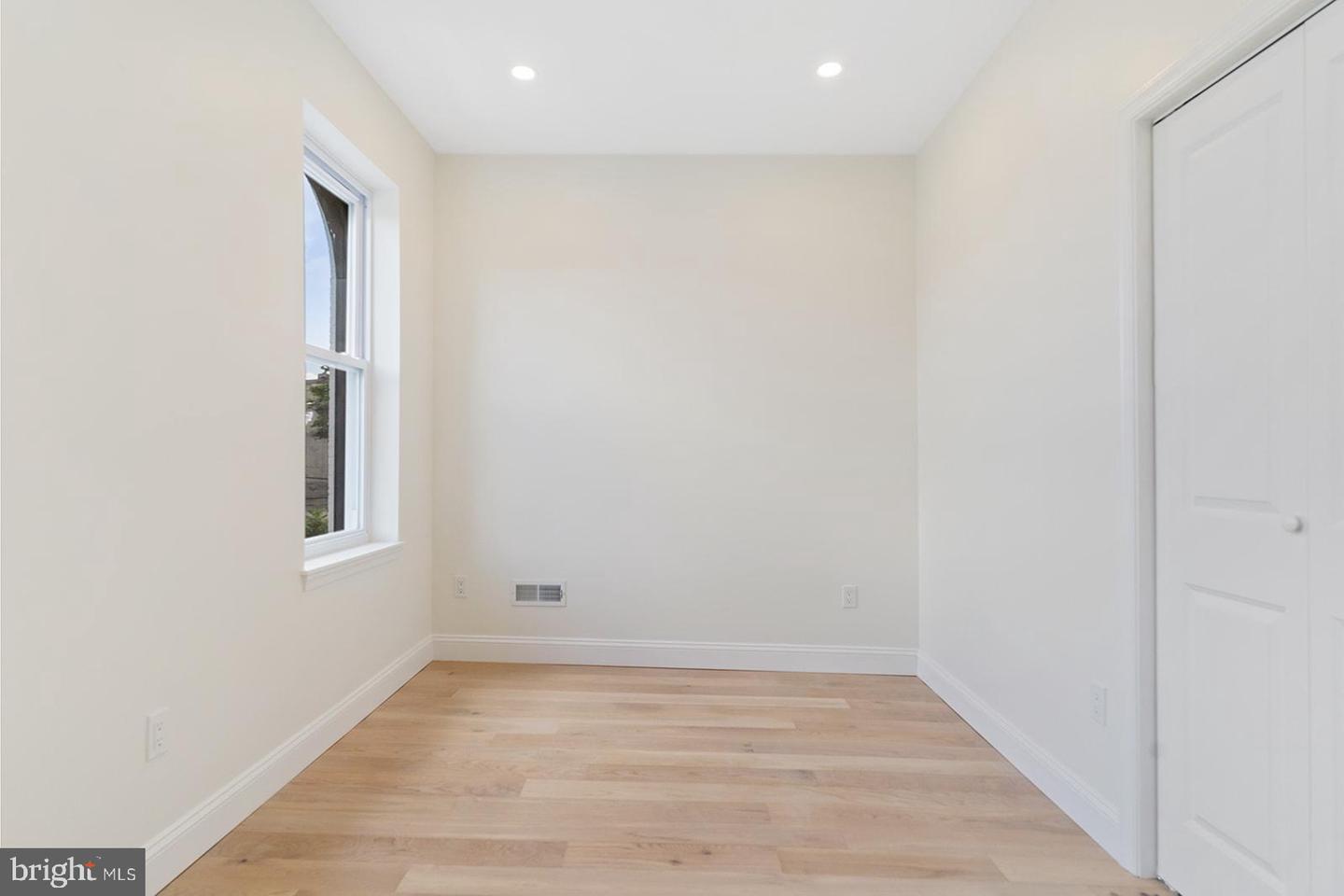 1644 N 6th STREET