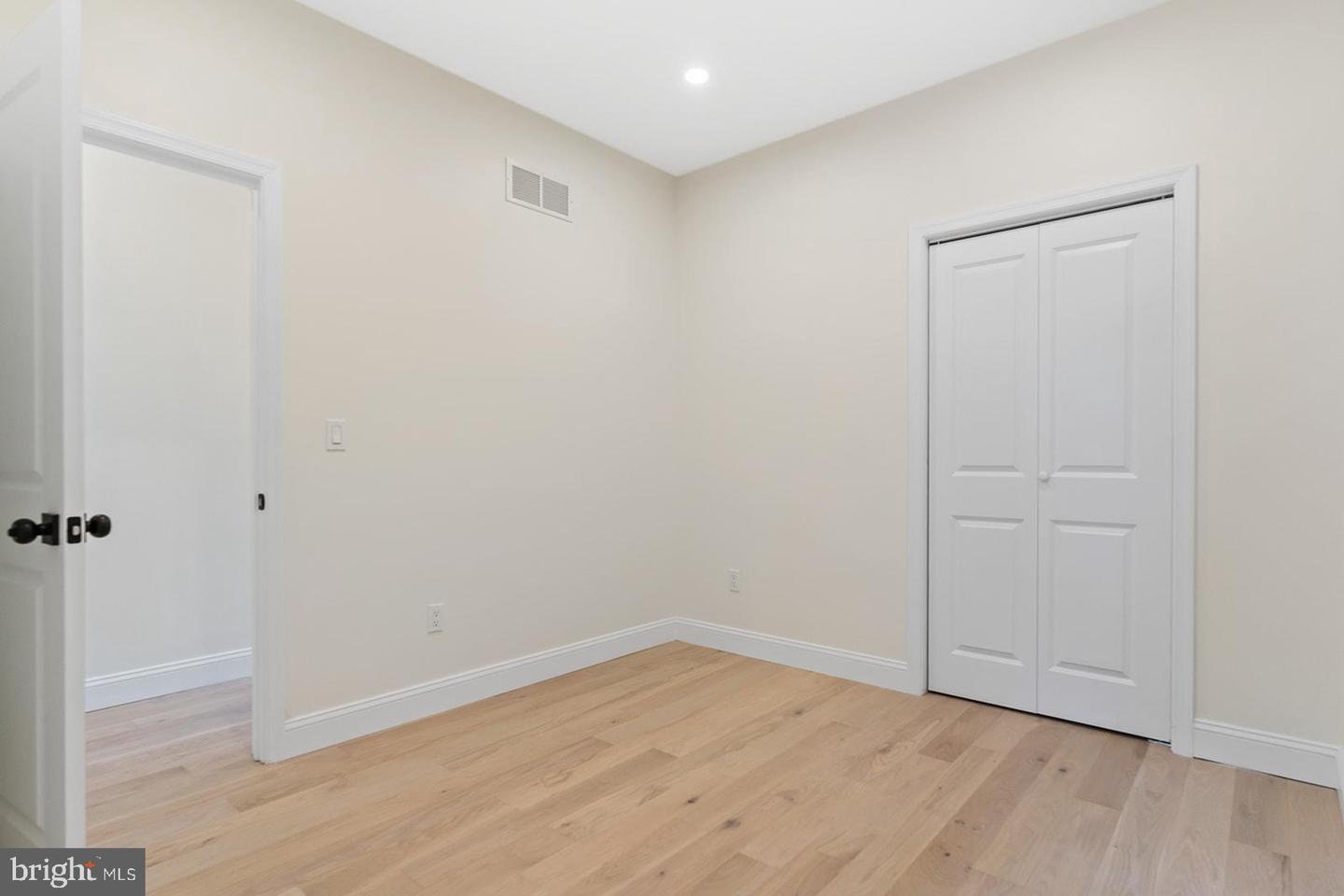 1644 N 6th STREET