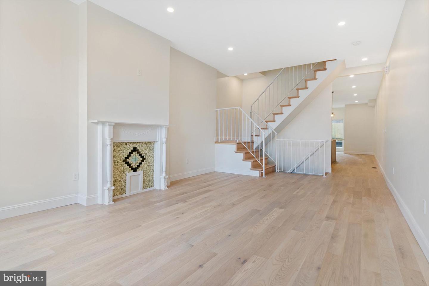 1644 N 6th STREET