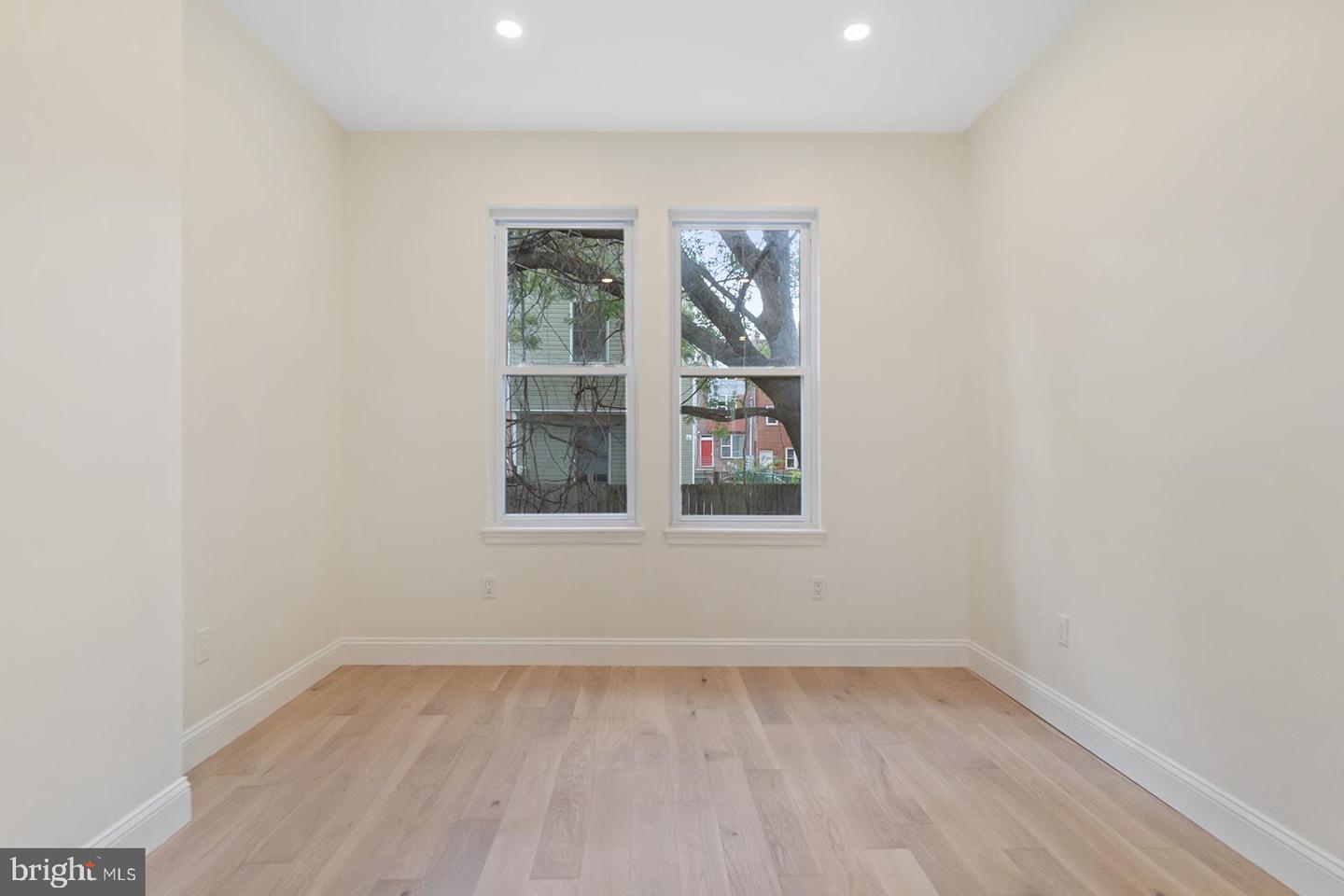 1644 N 6th STREET