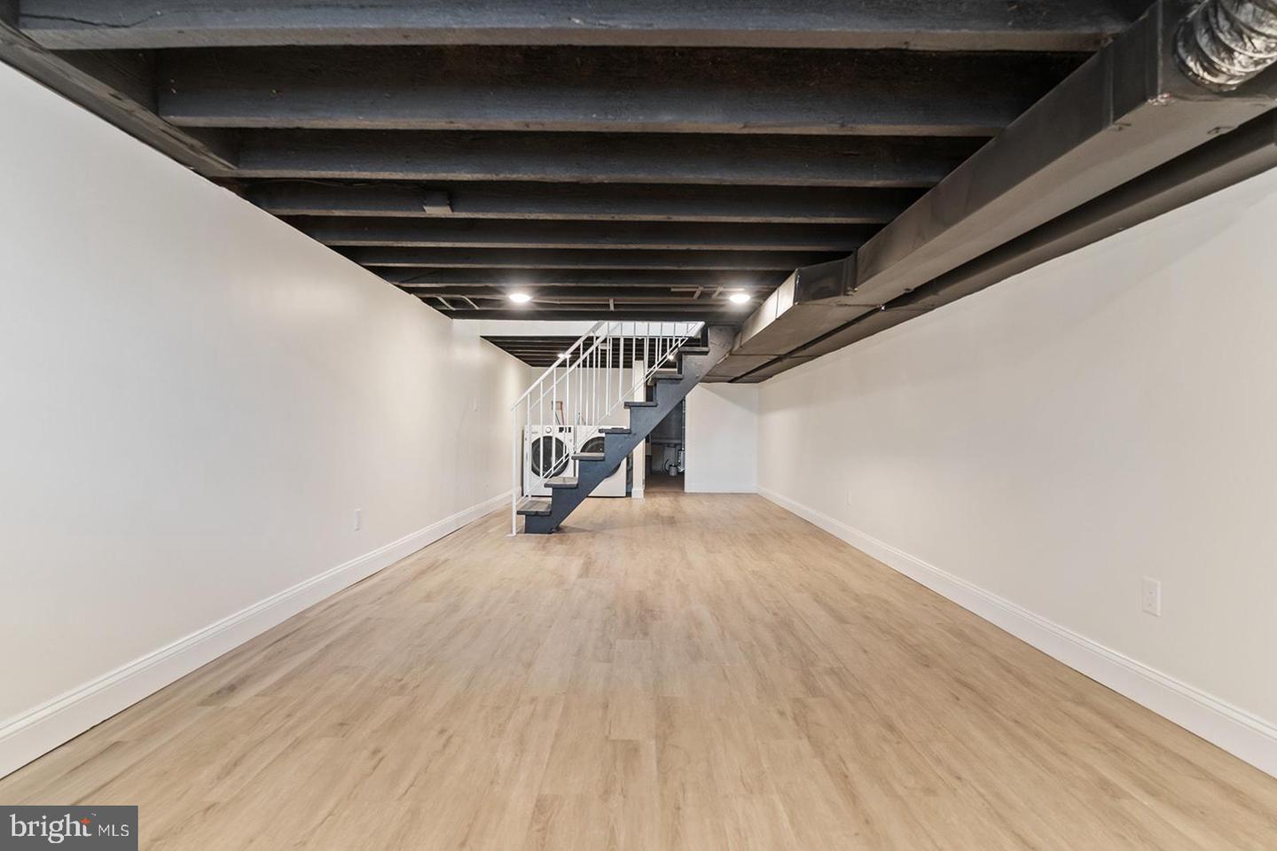 1644 N 6th STREET