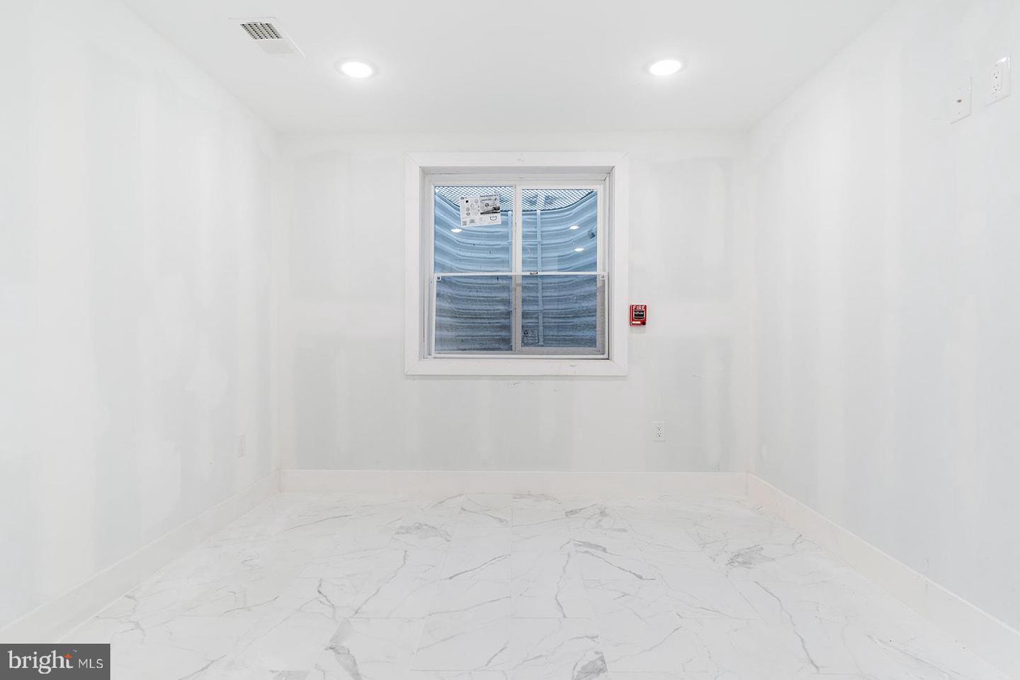 2100 N Hancock STREET Unit: 2