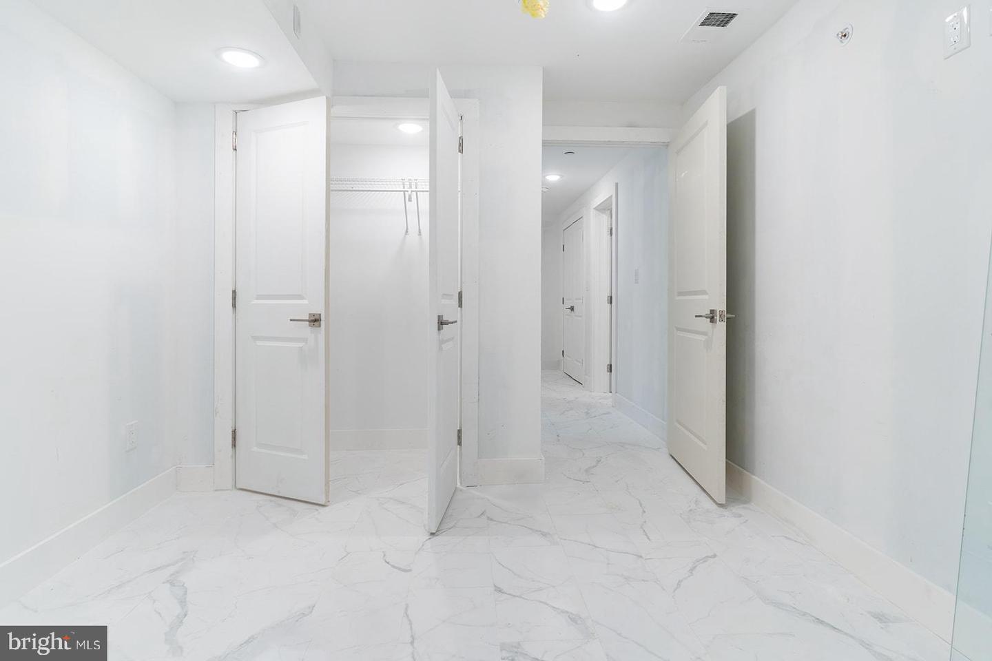 2100 N Hancock STREET Unit: 2