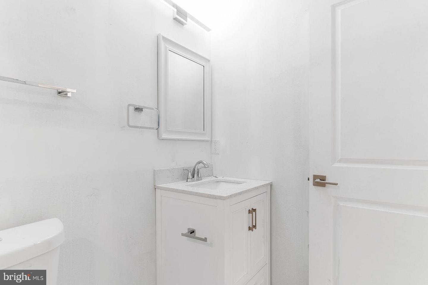 2100 N Hancock STREET Unit: 2