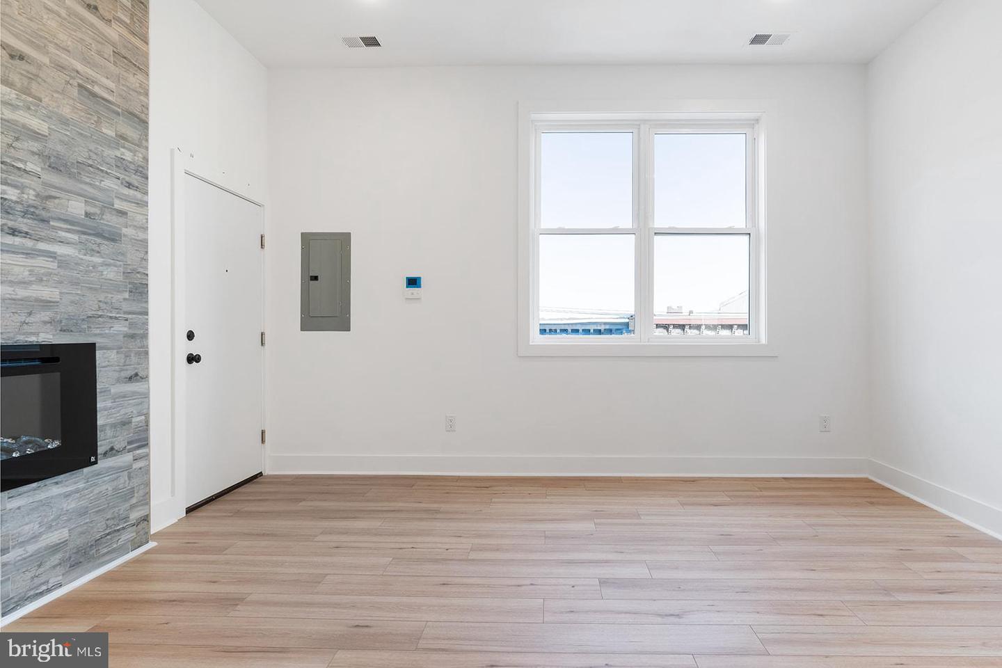 2100 N Hancock STREET Unit: 5