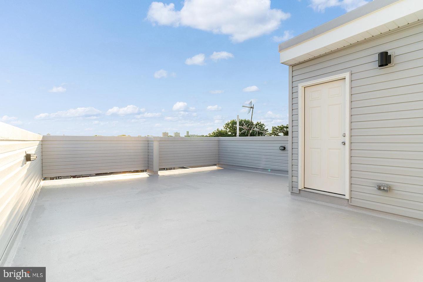 2100 N Hancock STREET Unit: 5