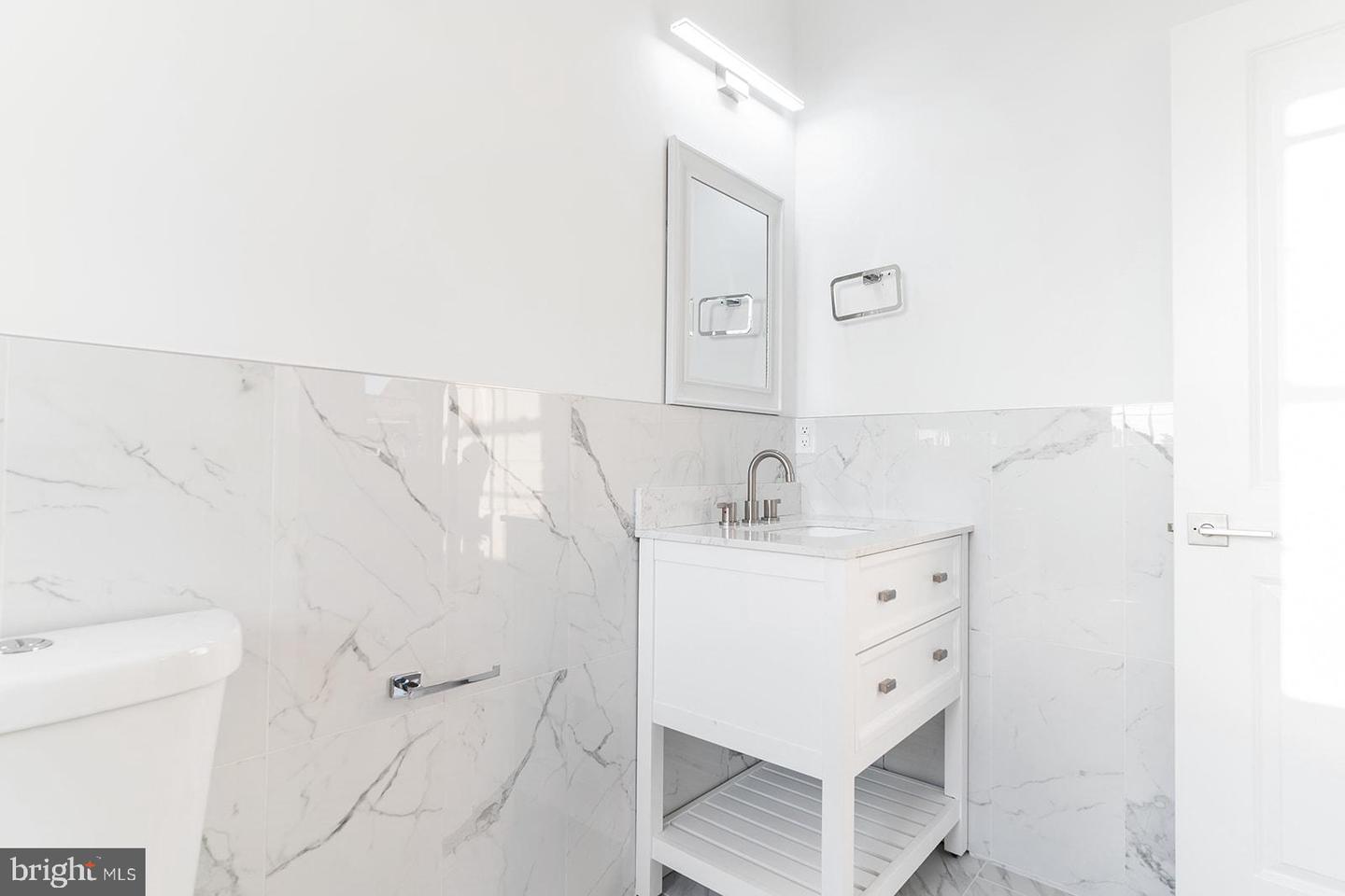 2100 N Hancock STREET Unit: 5