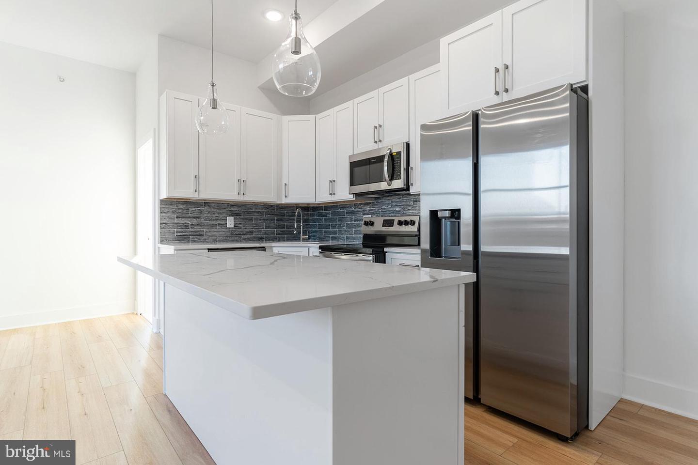 2100 N Hancock STREET Unit: 5