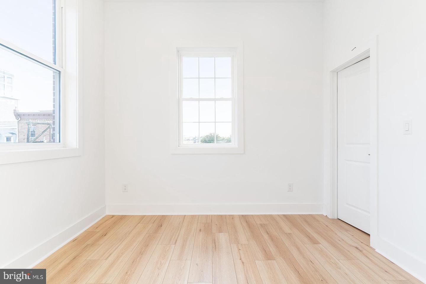 2100 N Hancock STREET Unit: 5