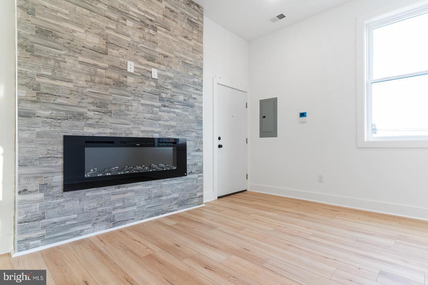 2100 N Hancock STREET Unit: 5