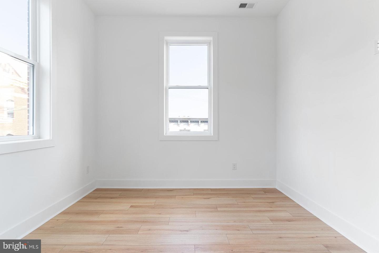 2100 N Hancock STREET Unit: 4