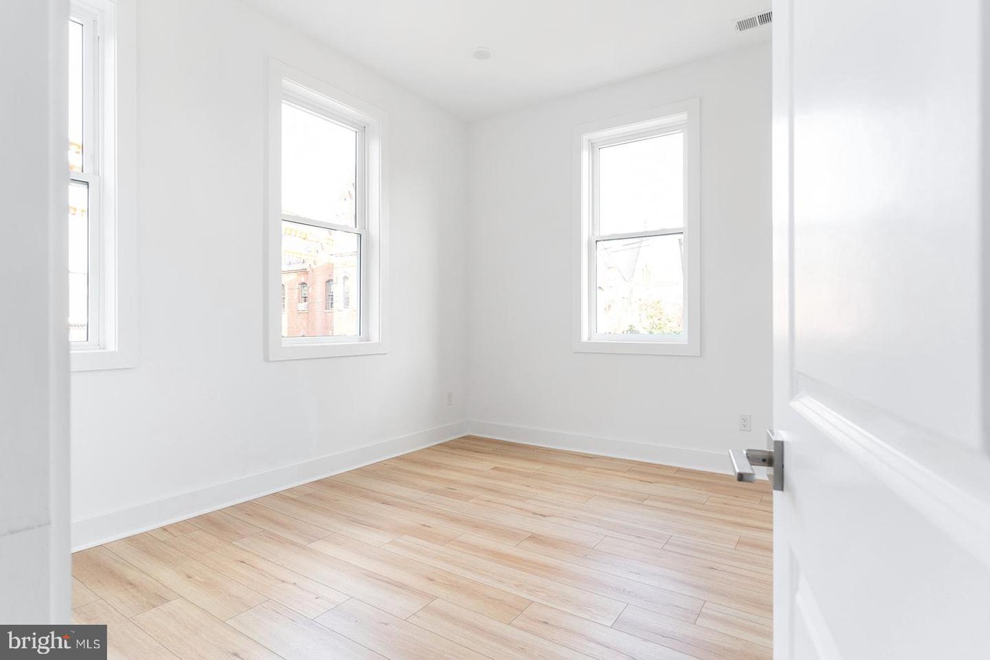 2100 N Hancock STREET Unit: 4
