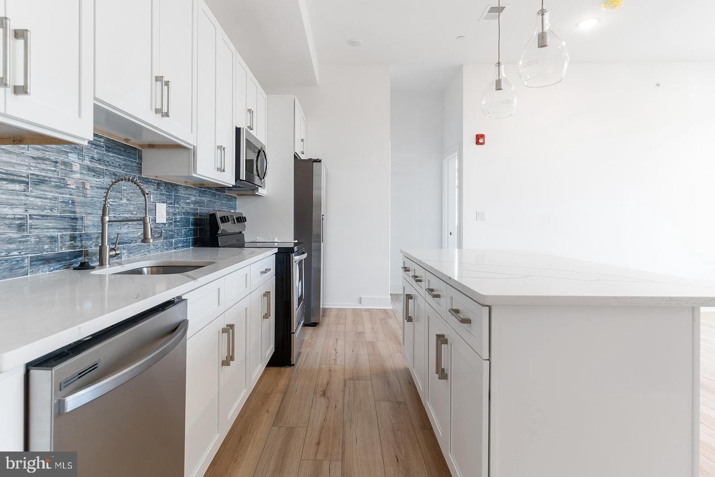 2100 N Hancock STREET Unit: 4