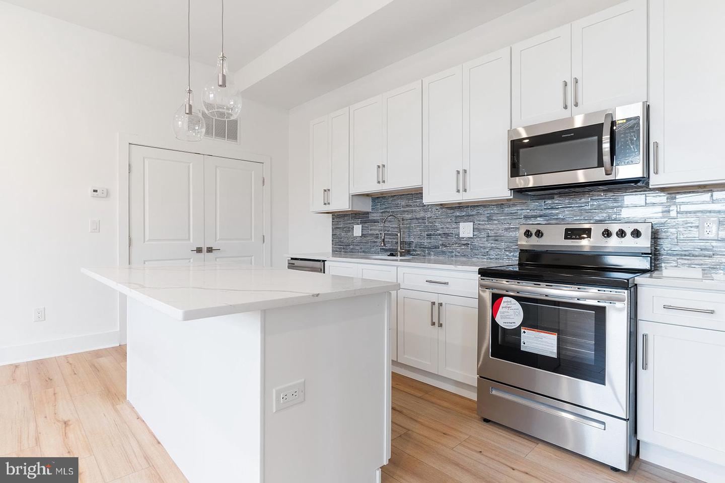 2100 N Hancock STREET Unit: 4