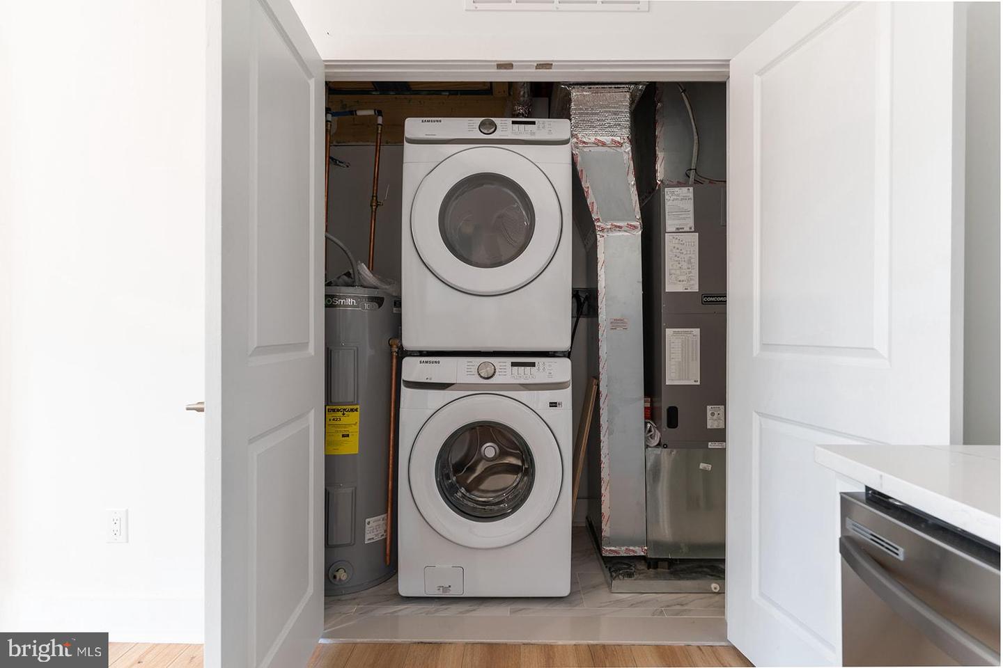 2100 N Hancock STREET Unit: 4