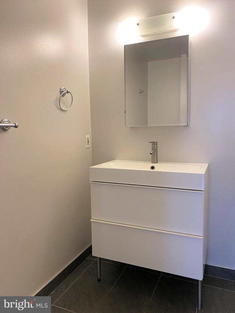 222 CHURCH STREET Unit: 5B