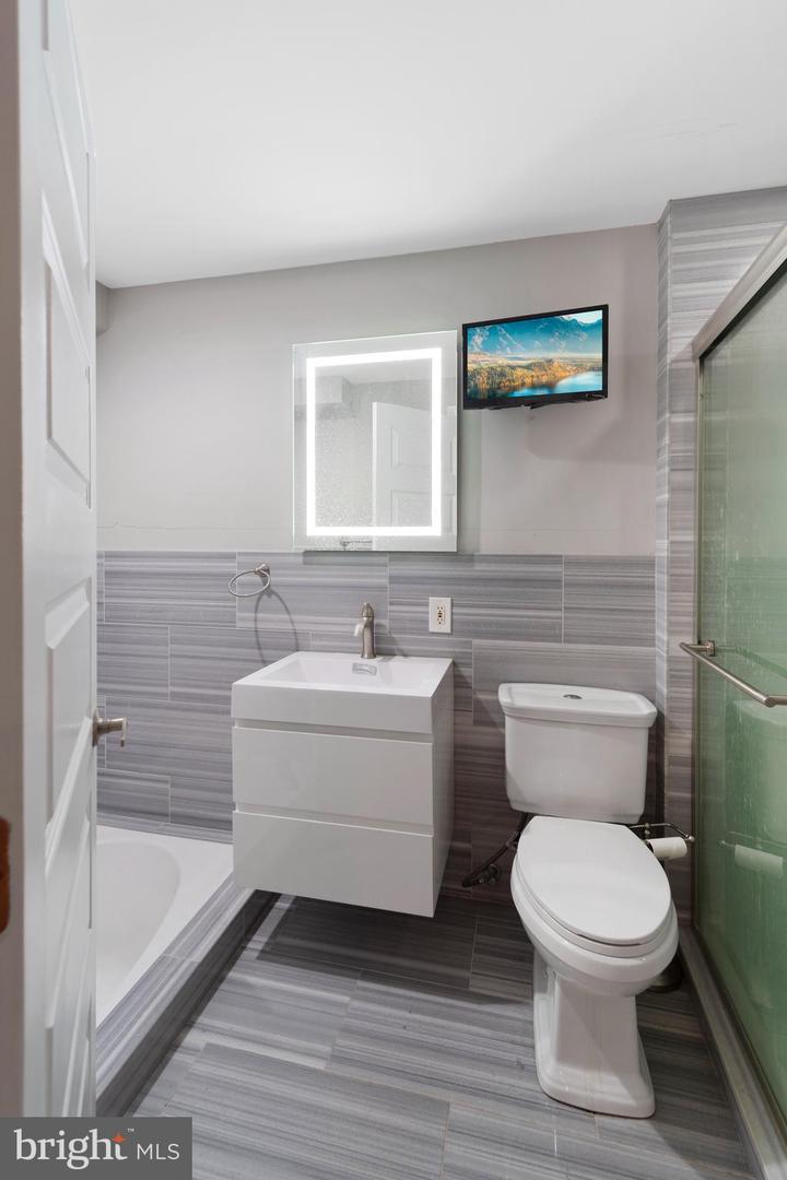 117 CHESTNUT STREET Unit: 302A