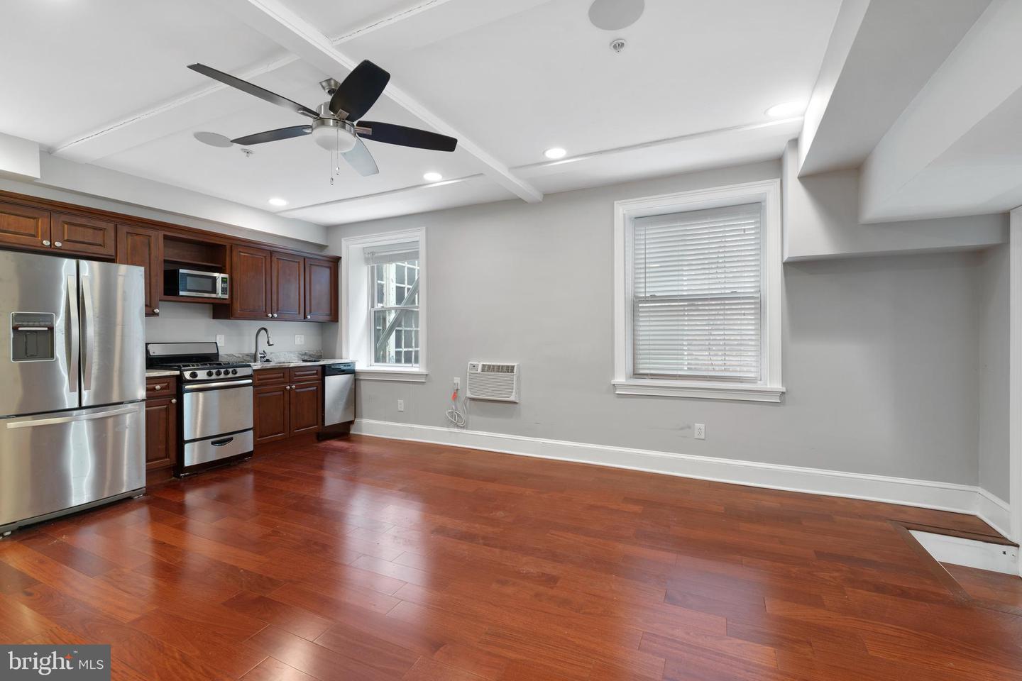 117 CHESTNUT STREET Unit: 302A