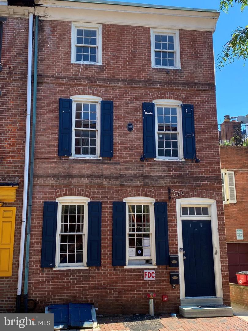 128 LOMBARD STREET