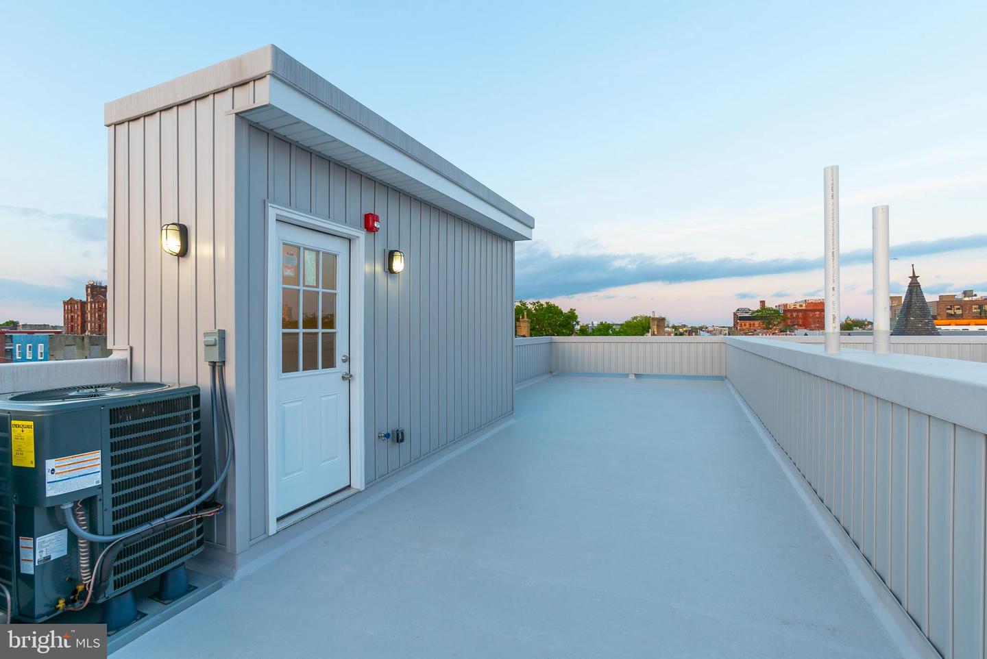 1602 N 6th STREET Unit: 2