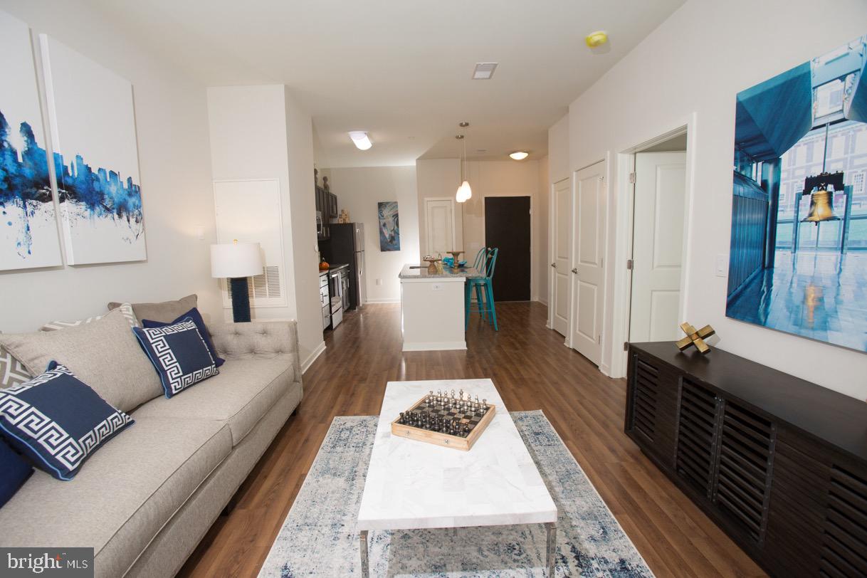401 RACE STREET Unit: 226
