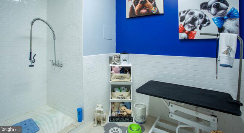 401 RACE STREET Unit: 226