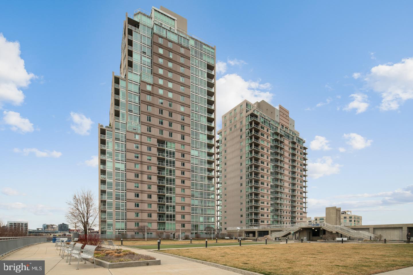 901 N Penn STREET Unit: R1101