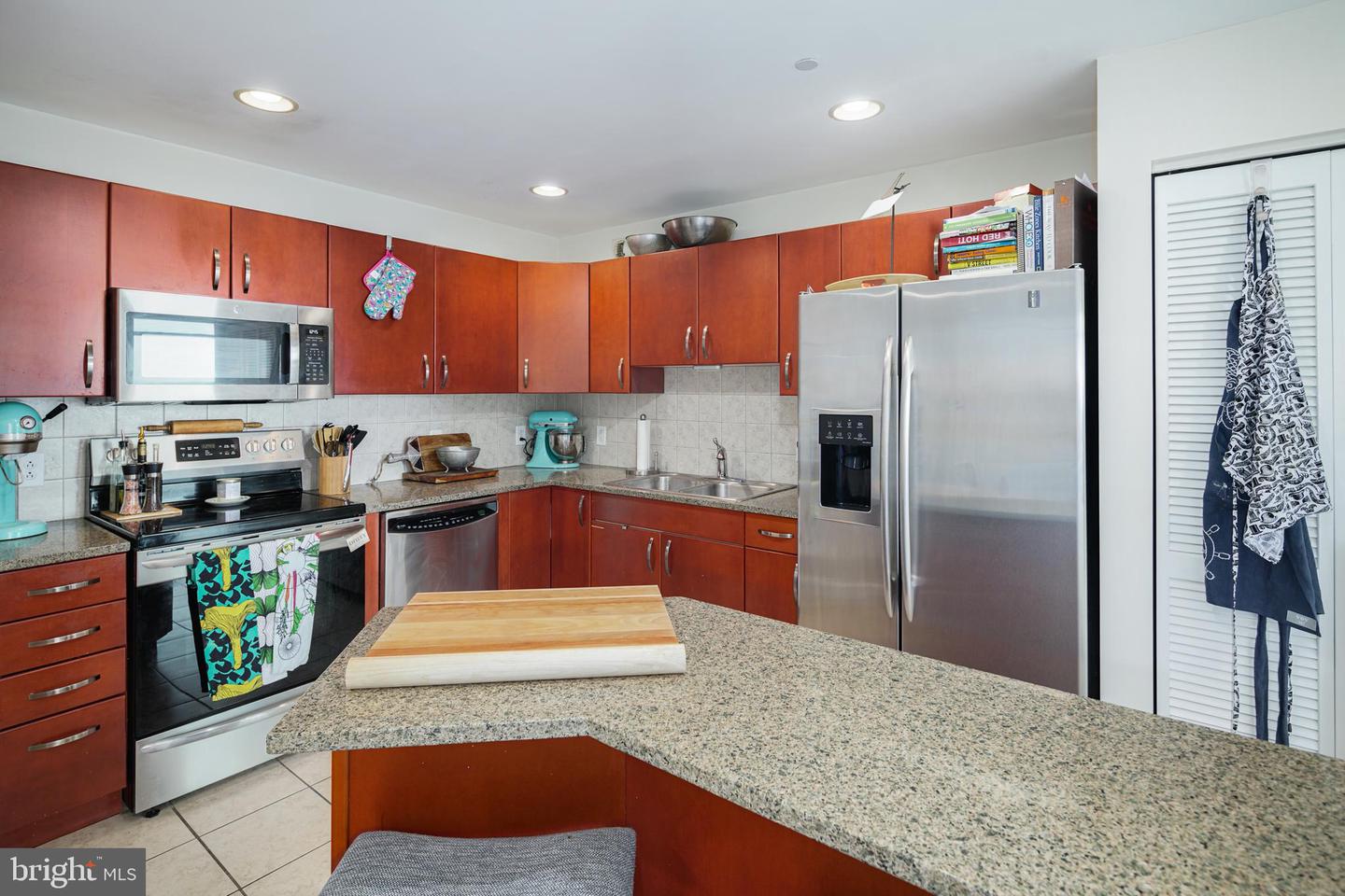 901 N Penn STREET Unit: R1101