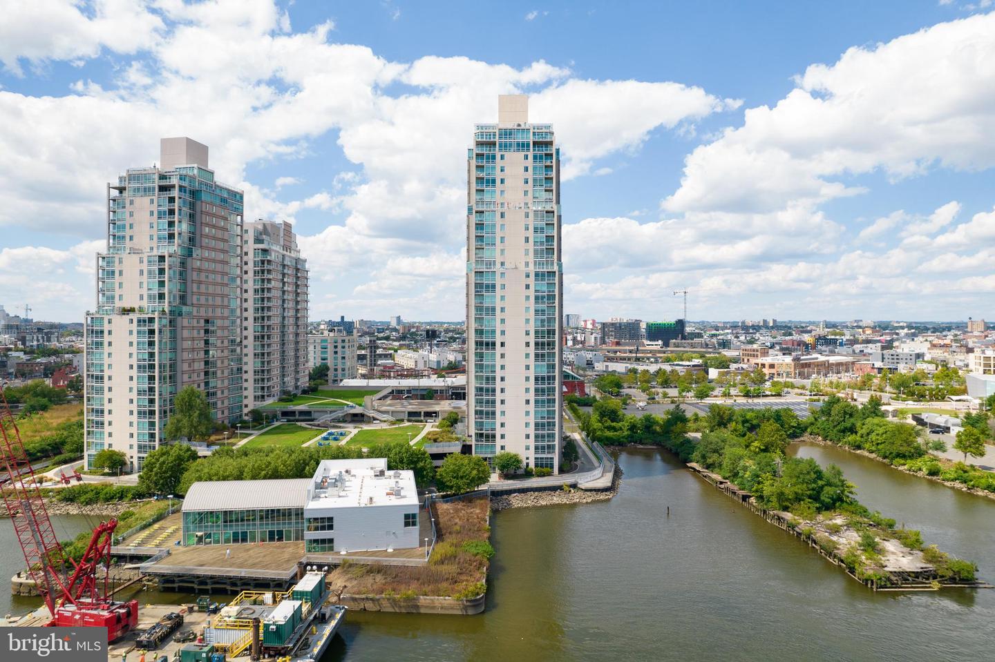 901 N Penn STREET Unit: R1101