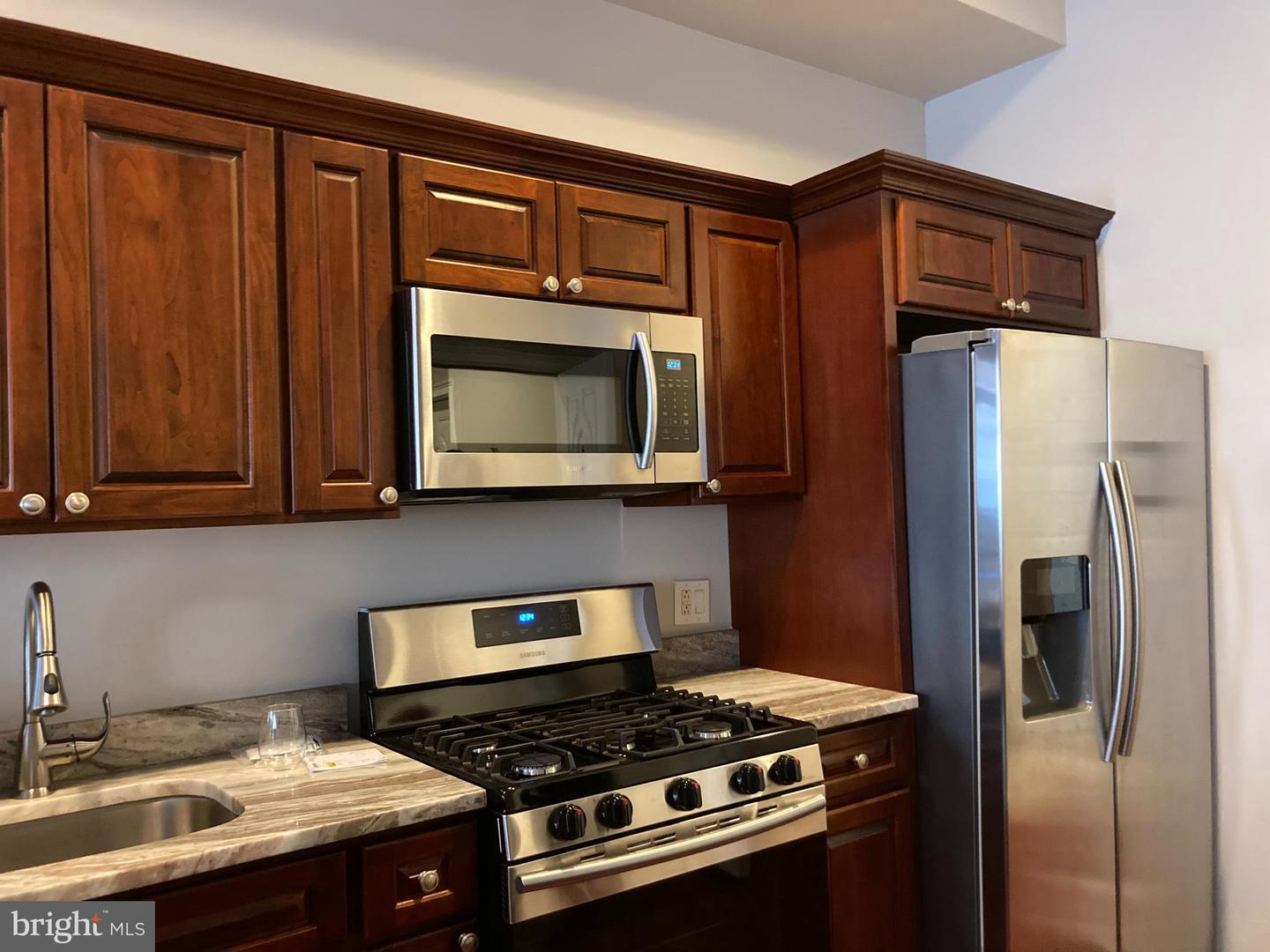117 CHESTNUT STREET Unit: 302A