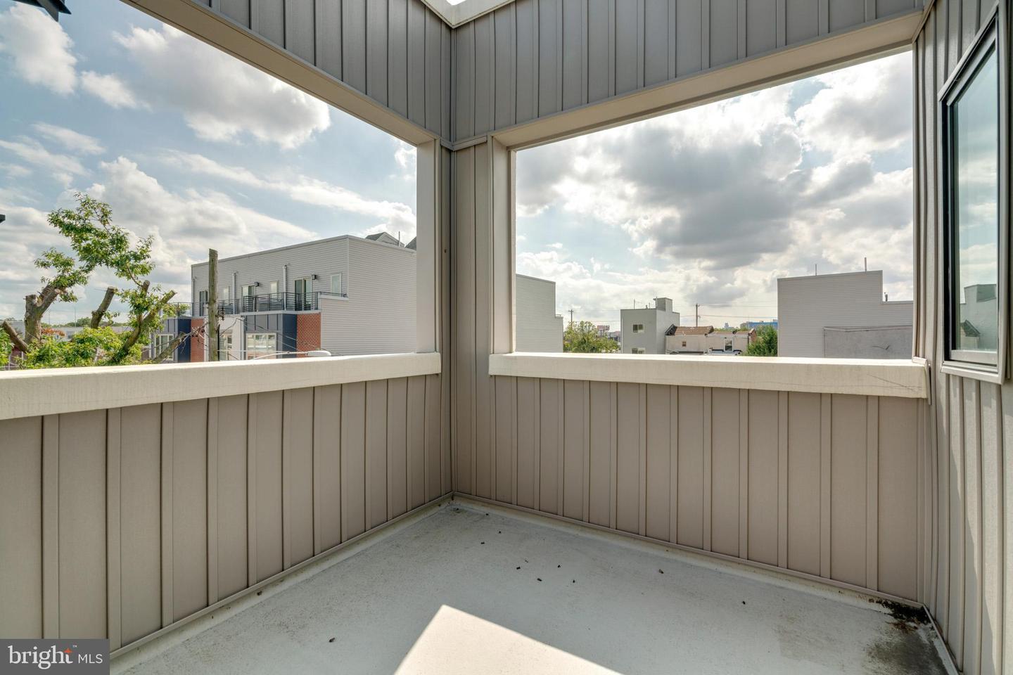 2621 Almond STREET