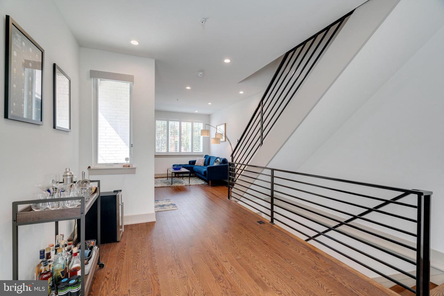 2621 Almond STREET