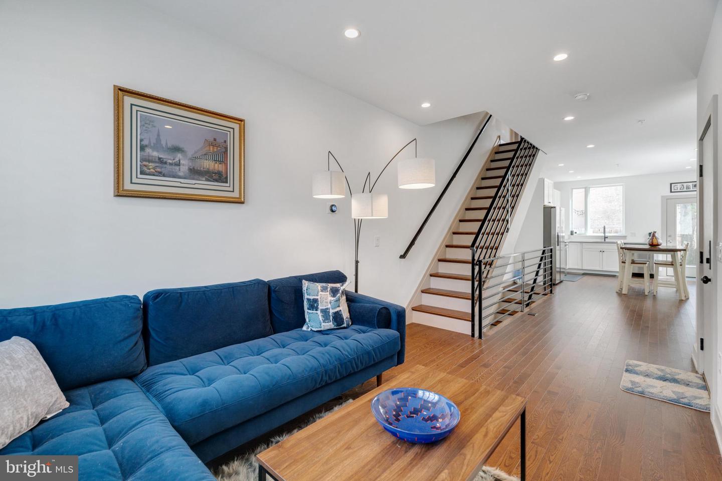 2621 Almond STREET