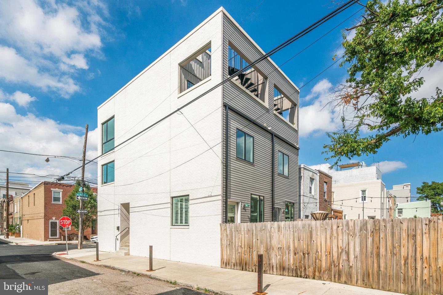 2621 Almond STREET
