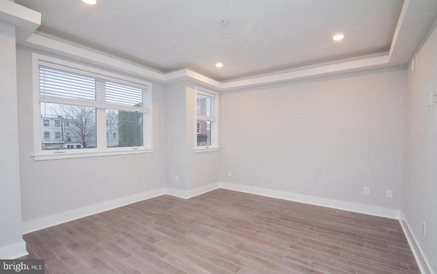 2562 Frankford AVENUE Unit: 4 (3R FLOOR REAR)