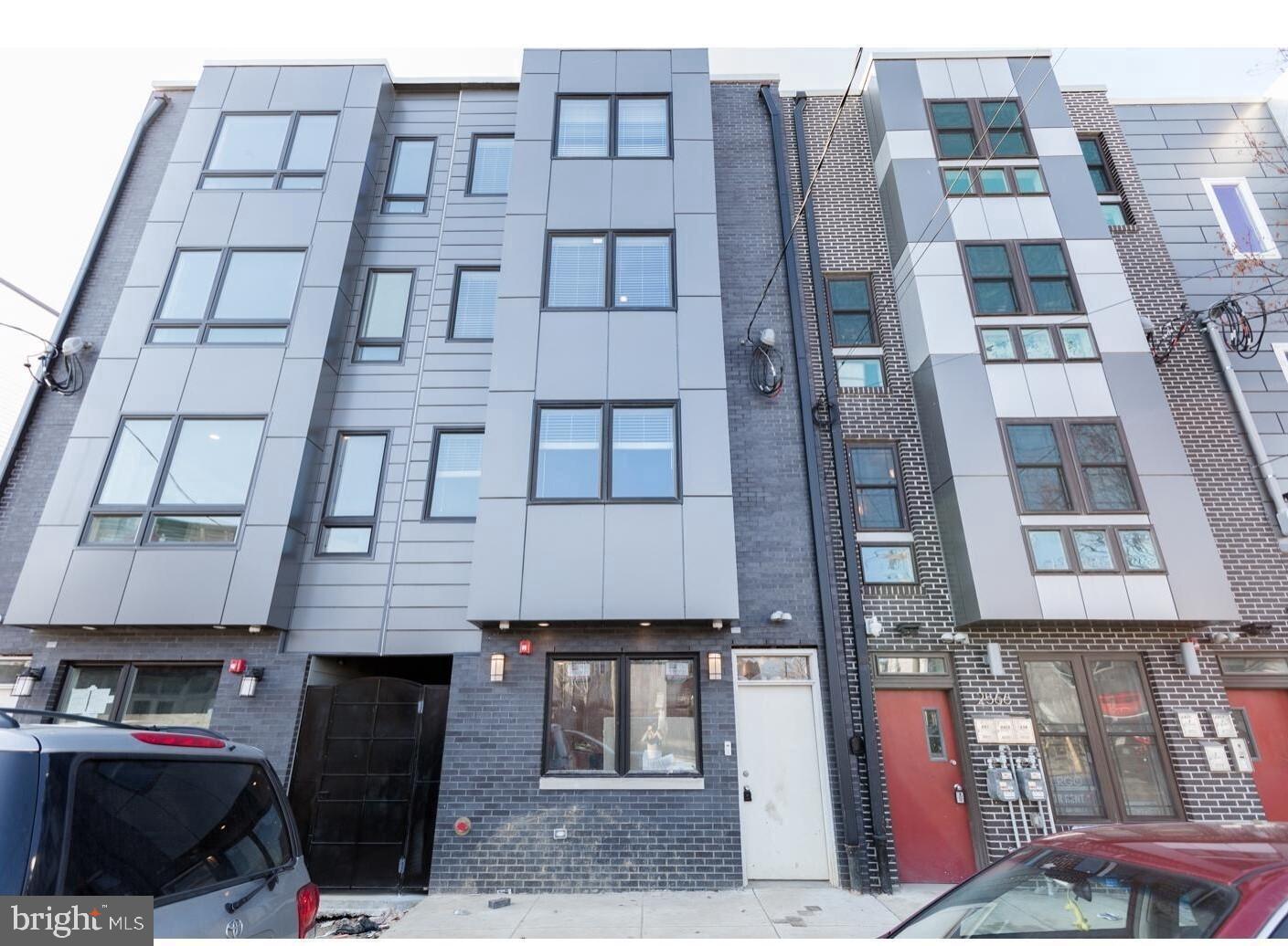 2562 Frankford AVENUE Unit: 4 (3R FLOOR REAR)